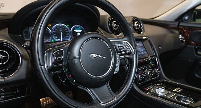 Jaguar Interior Overview – Interior Features, Technology, Photos